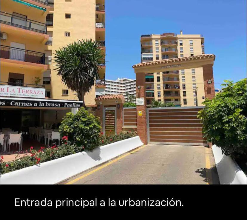 Apartamento Paseo Maritimo De Playamar Torremolinos Esterno foto