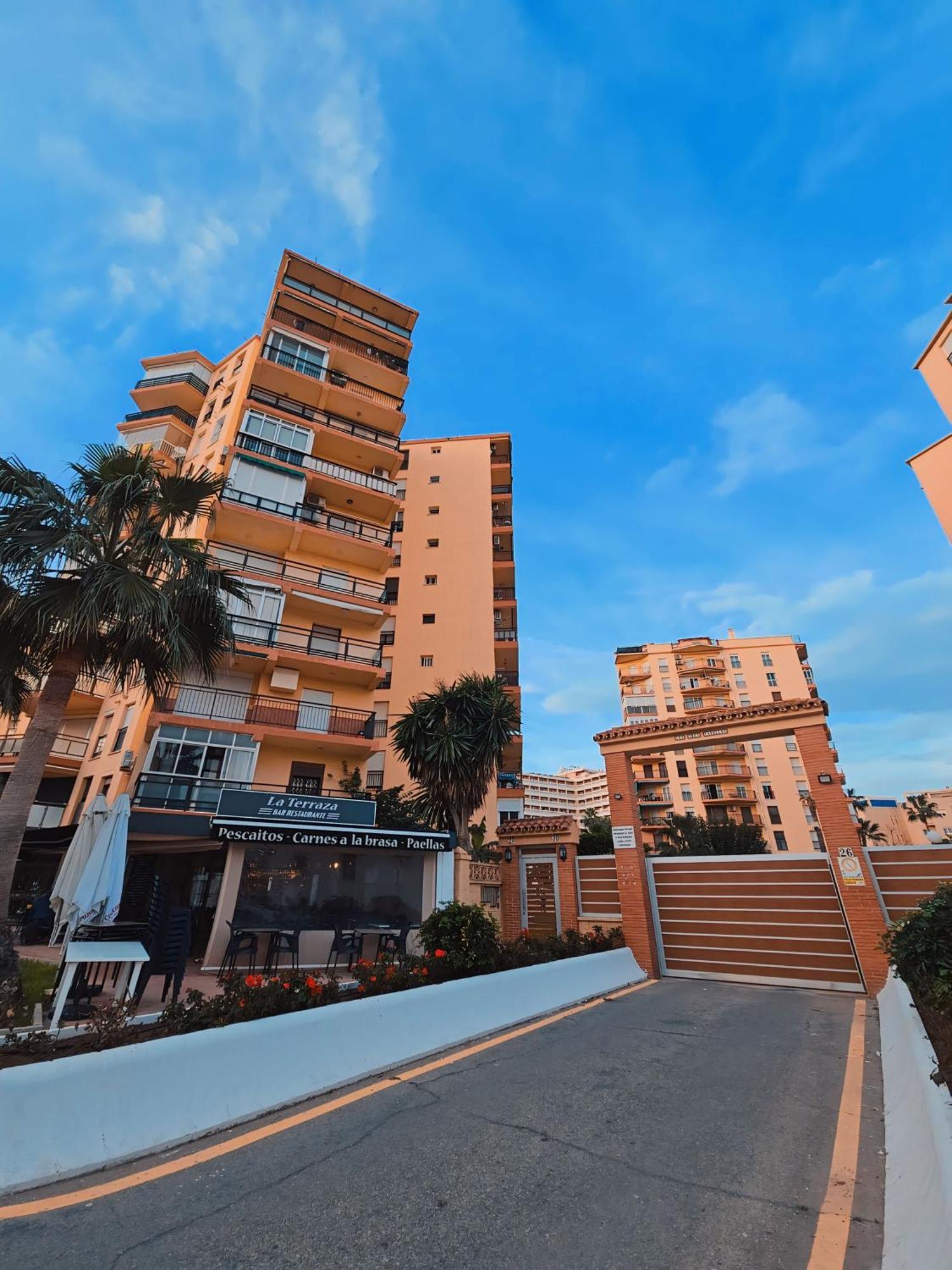 Apartamento Paseo Maritimo De Playamar Torremolinos Esterno foto